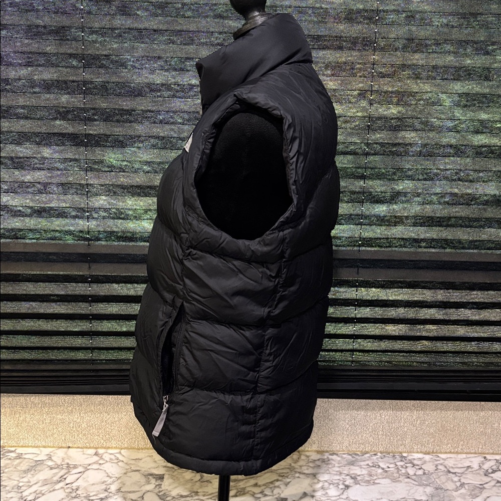 Vintage The North Face Women’s Black 700 Goose Down Fill Nuptse Vest SZ Medium - Picture 4 of 9